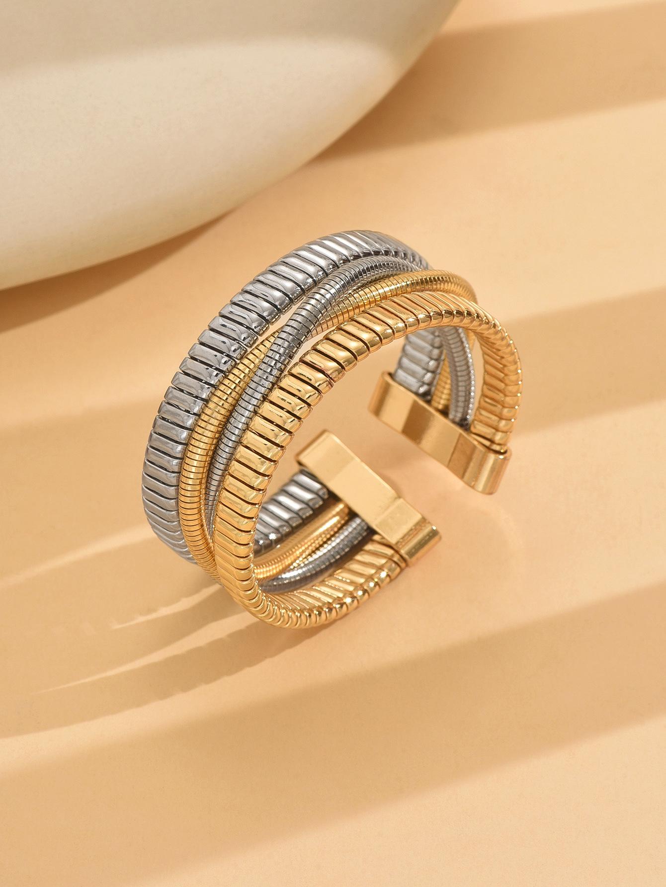 Simple punk spiral-shaped bracelet, multi-colored three-ring elastic ring with unique vertical stripes handchain