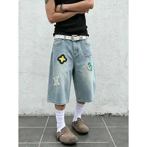 Men's 3/4 Baggy Denim Shorts Y2K HipHop Streetwear Chenille Flower Patches Wide Leg Jorts Vintage Black Washed Knee Length Casual Skate Shorts Unisex Menswear Jeans Wetsuit Trouser Pants Pocket Motocross