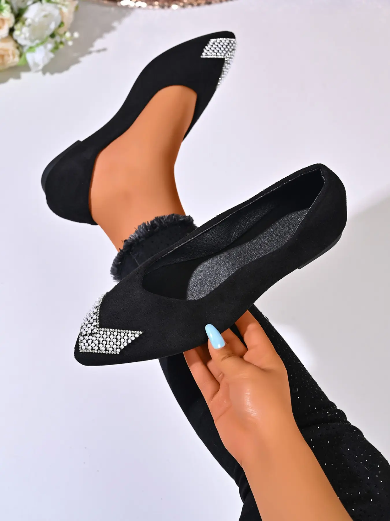 Elegant Velvet Pointed Toe Flat Shoes, V-Shape Rhinestone Design, Soft Sole, Casual All-Season Women's Footwear