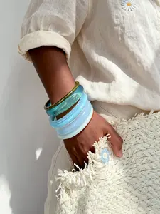 8-Piece Women's Fashion Bracelets Bangles Set, Elegant Chunky Transparent Blue Resin Acrylic, Casual All-Season Jewelry for Parties and Daily Wear