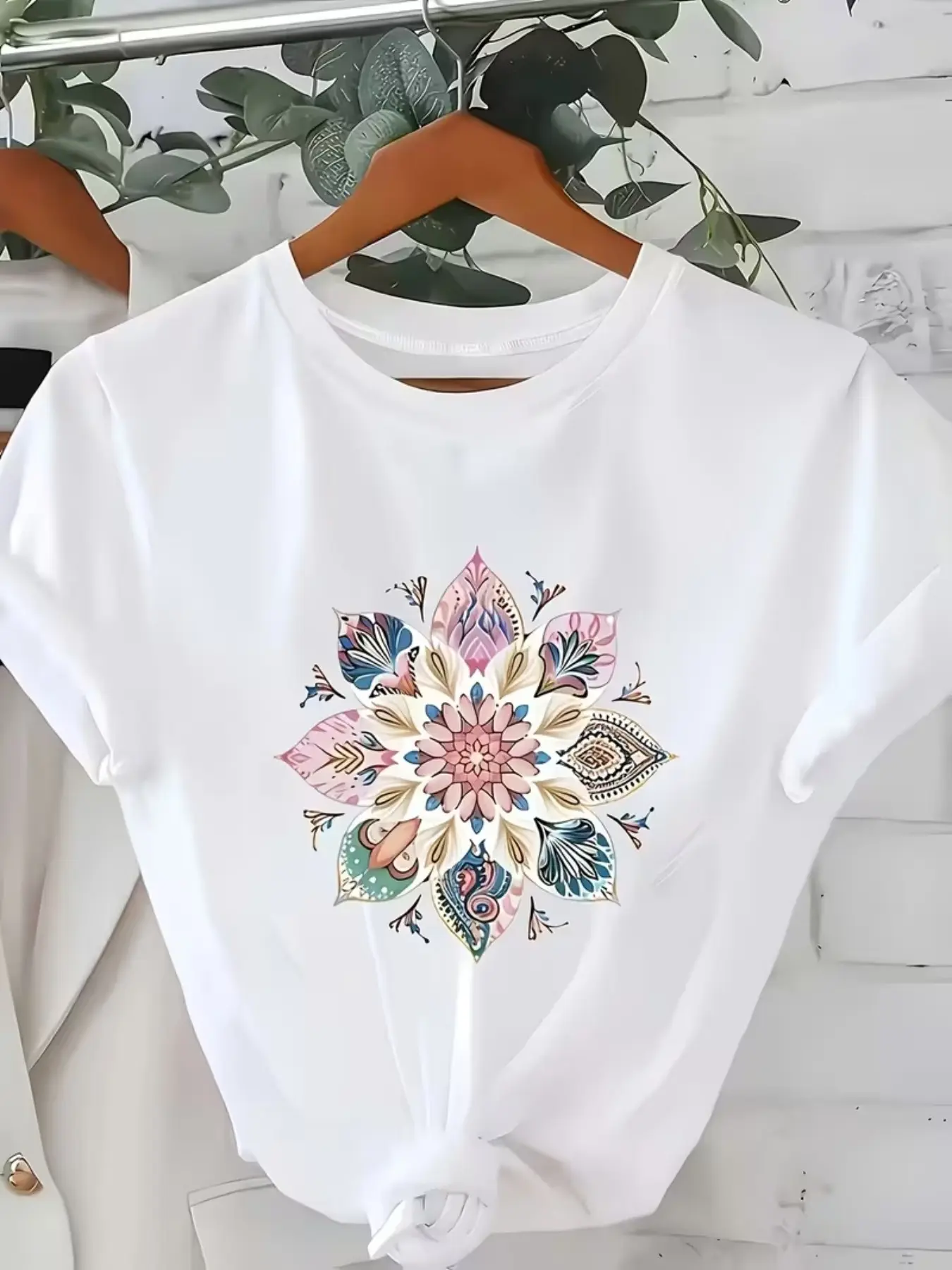 <jit Bottom Base> Women's Casual T-Shirt, Single Piece, Comfortable and Stylish, Perfect for Daily Wear, Ideal for Relaxing Days