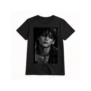 Jaekkot t-shirts with Korean idol designs are unisex and make a perfect gift for music lovers. The classic design is soft and comfortable, suitable for casual wear and sports, and it is also a collectible item.