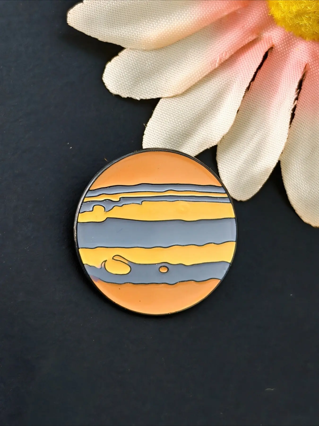 Cartoon Jupiter Planet Enamel Pin, Striped Gas Giant Space Planet Astronomy Galaxy Lapel Brooch Badge for Clothes Backpacks Hats, Gift For Space Fans