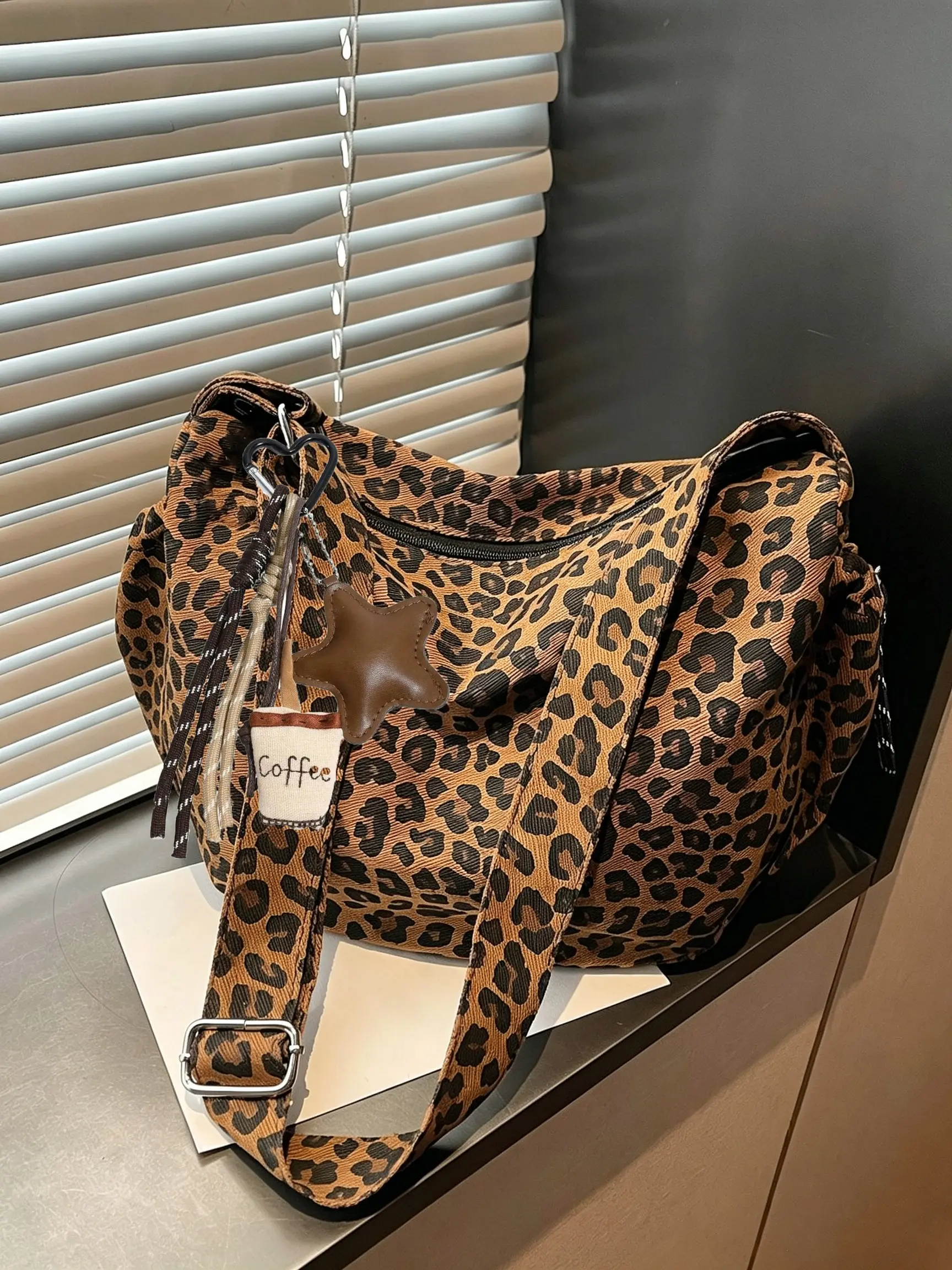 Leisure retro leopard print shoulder bag, Fashionable unique bags, Trendy commuting bag, adjustable shoulder strap, large capacity design, decorated with plush teddy bear pendant, suitable for daily commuting