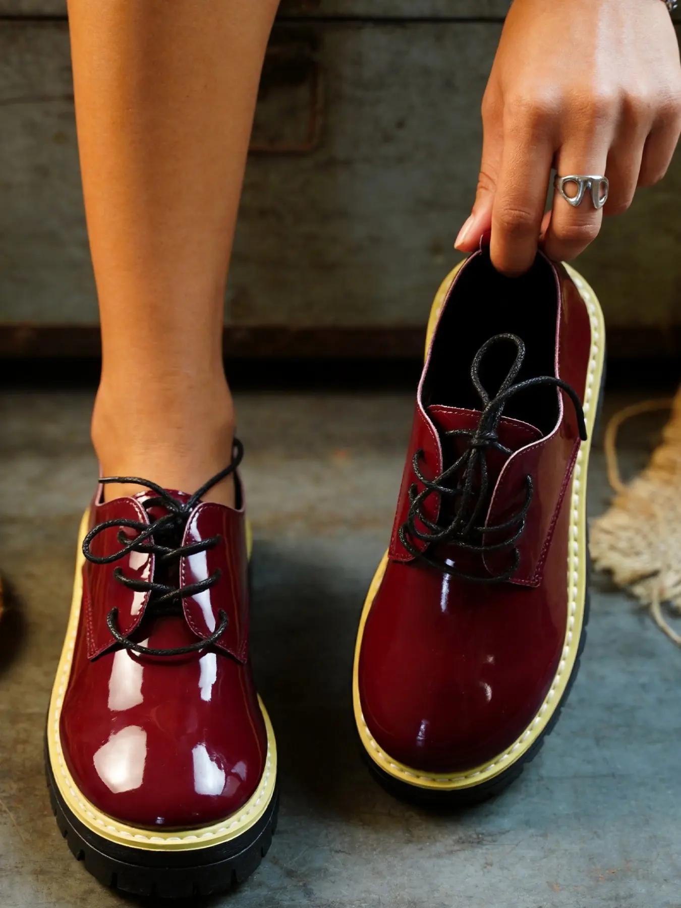 Round Toe Versatile Small Leather Shoes, Sweet Cool Girl Style, Retro British Laces Lace Up Oxford, Student Daily Commute Women's Shoes