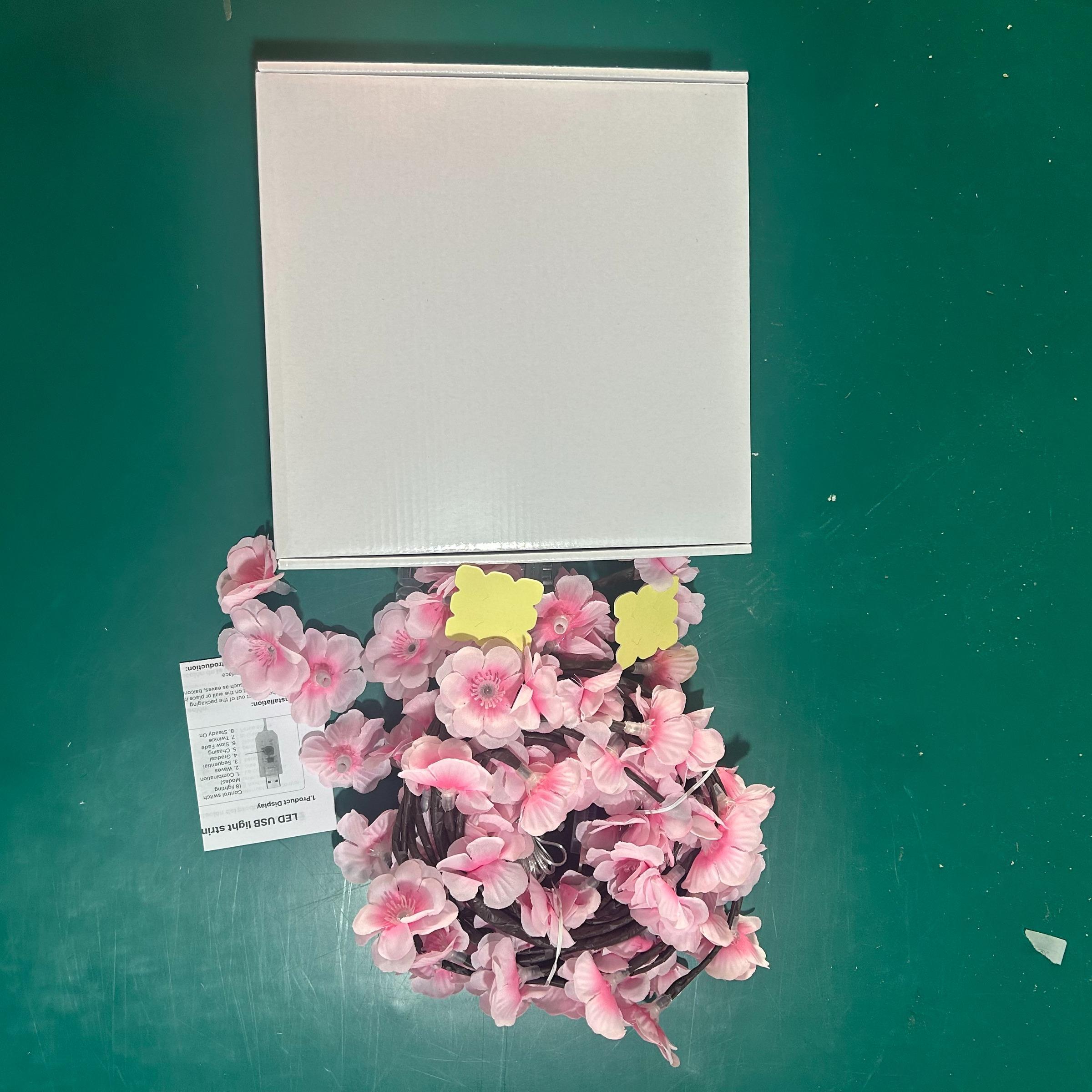 Cherry Blossom Branch Shaped LED Lights, USB Powered Creative DIY Holiday Vine Light, Suitable for Living Room, Bedroom Wall Decoration, Interior LED Lights for Bedroom Fall Decor, Prince Room, Led Lighted