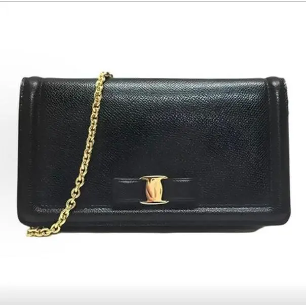 Pre-owned SALVATORE FERRAGAMO Vara Bow Woc Casual Trendy Purses Quilted Purse
