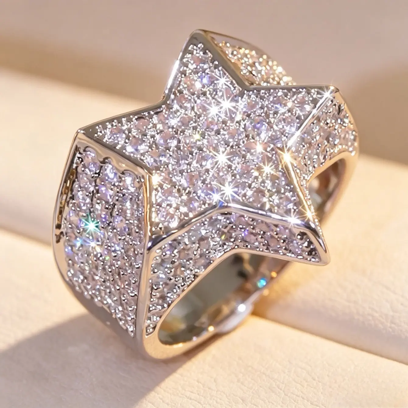 Hip‑Hop Star Shaped Wide Band Ring, Full Paved Iced Out Statement Ring for Unisex, Sparkling Bling Rap Ring, Trendy Fashion Ornament for Club Party Holiday
