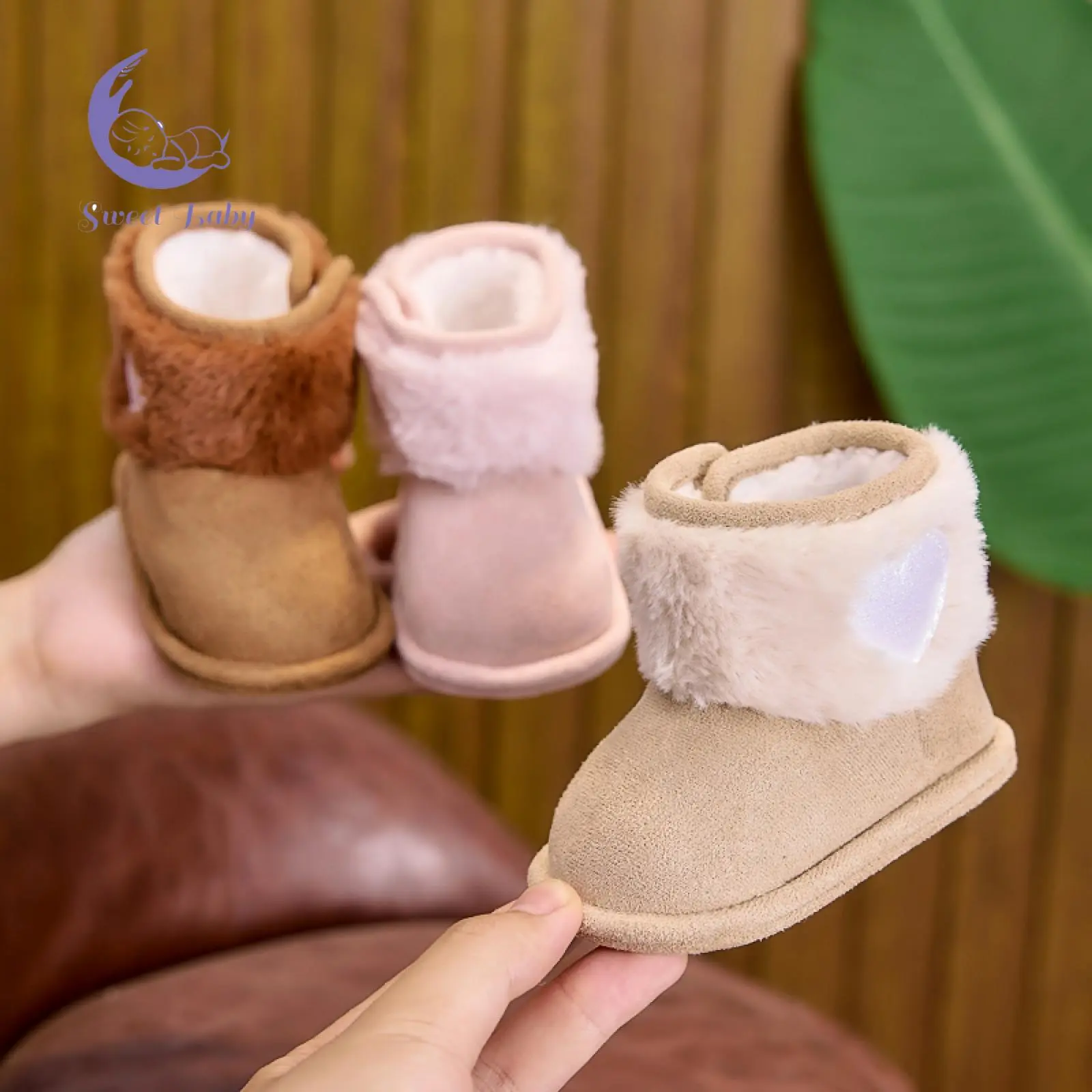 Baby Snow Boots, Soft Sole Embroidery Heart Non-Slip First Walker Shoes
