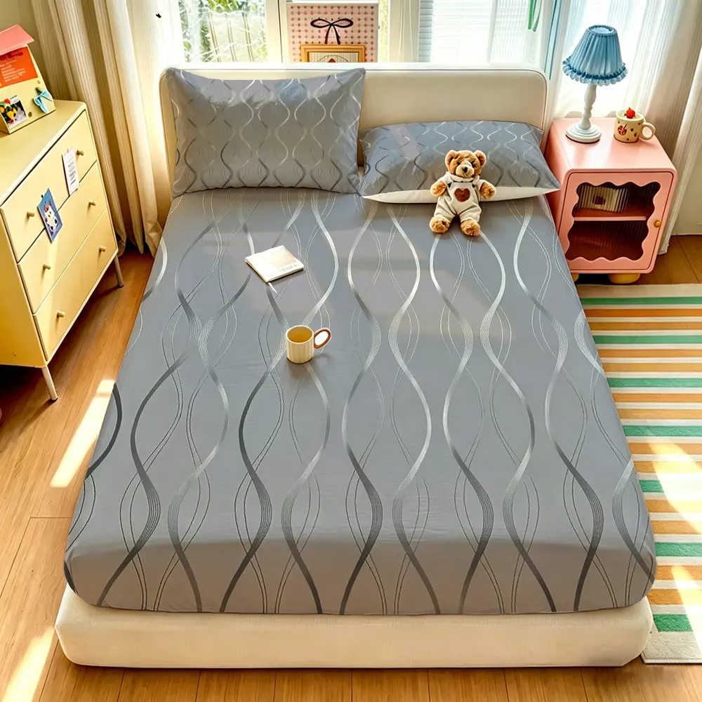 3-piece minimalist wave-patterned fitted sheet set, including 1 fitted sheet and 2 pillowcases. The sheets are non-corrugated, soft, and comfortable, with deep pockets. Makes a great gift.