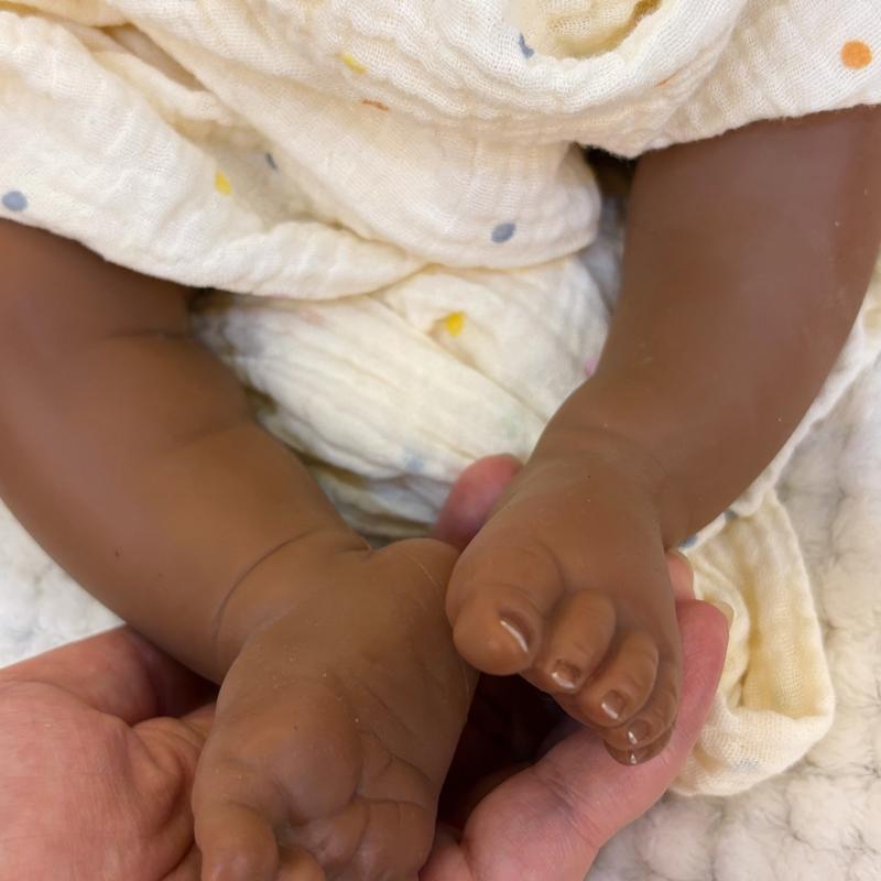 17 Inch Dark Skin Pascale&Vivienne Full Silicone Reborn Girl Doll Can Open Mouth Lifelike Artificial Painted Skin Handmade Flexible Waterproof Silicone Doll For Children