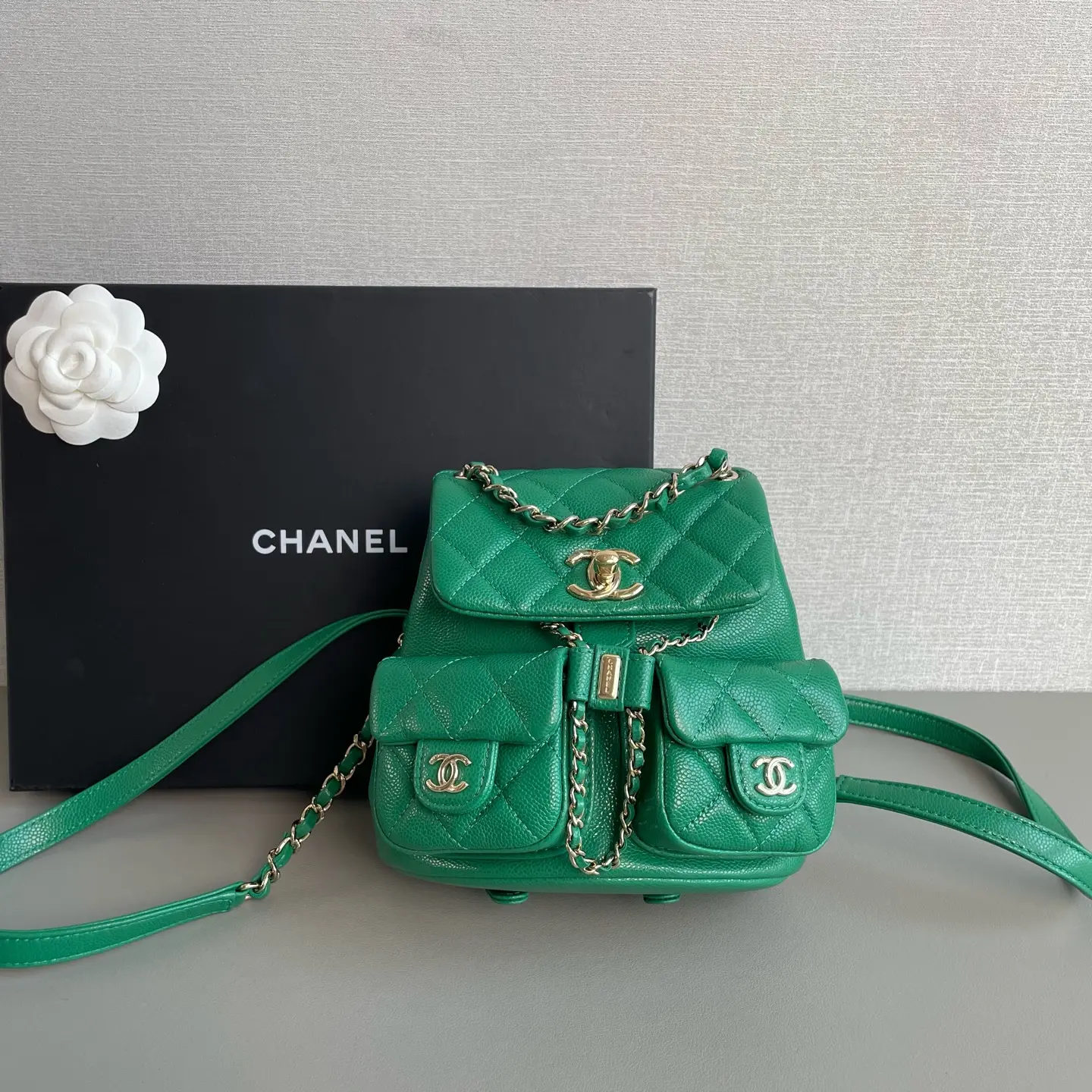 Pre-owned Chanel 24ADuma Green Gold Hardware Caviar Leather Small Backpack Excellent Condition Microchip Edition Luxury Bag P07E01013