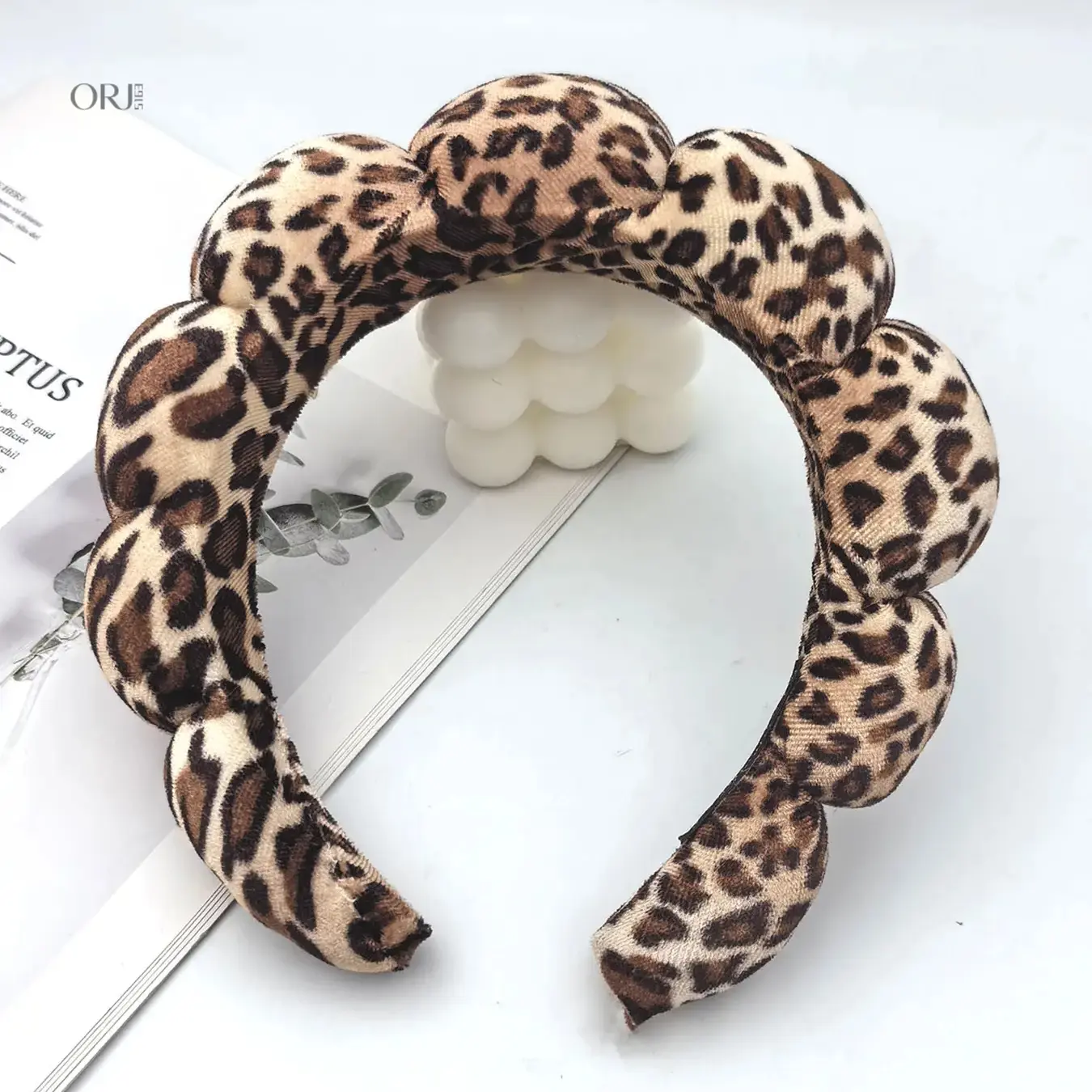 Handmade Leopard‑Print Sponge Headband, Soft Flannel Bubble Towel Cloth Women Headband, Comfort Waterproof Hair Accessory for Spa Makeup Face Wash All‑Occasion Use