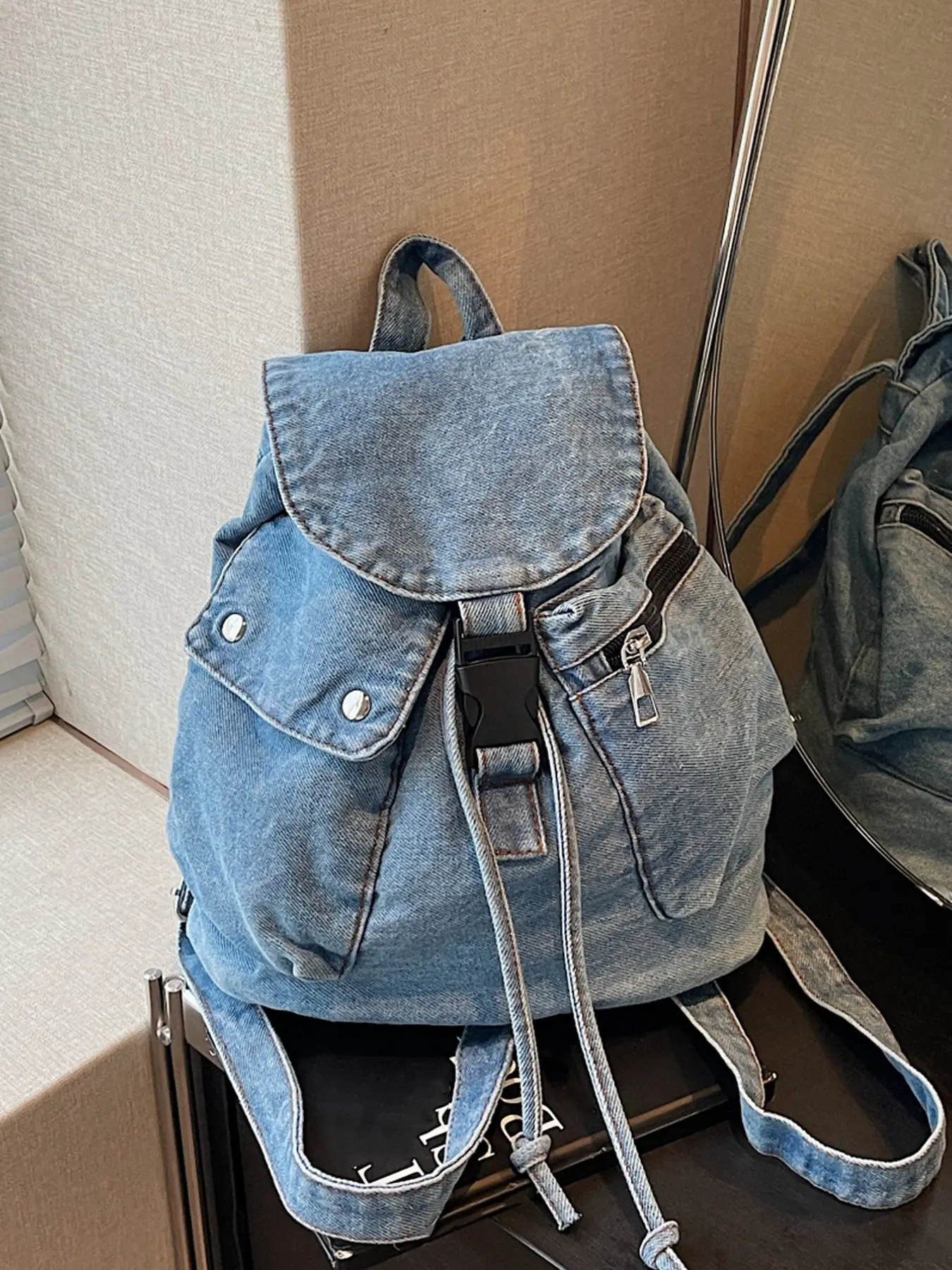 Cute denim backpack, durable and fashionable backpack, trendy and fashionable design, suitable for daily use, lightweight and comfortable, commuting for office workers, versatile for daily use, simple, back to school season, student, Commuter Backpack