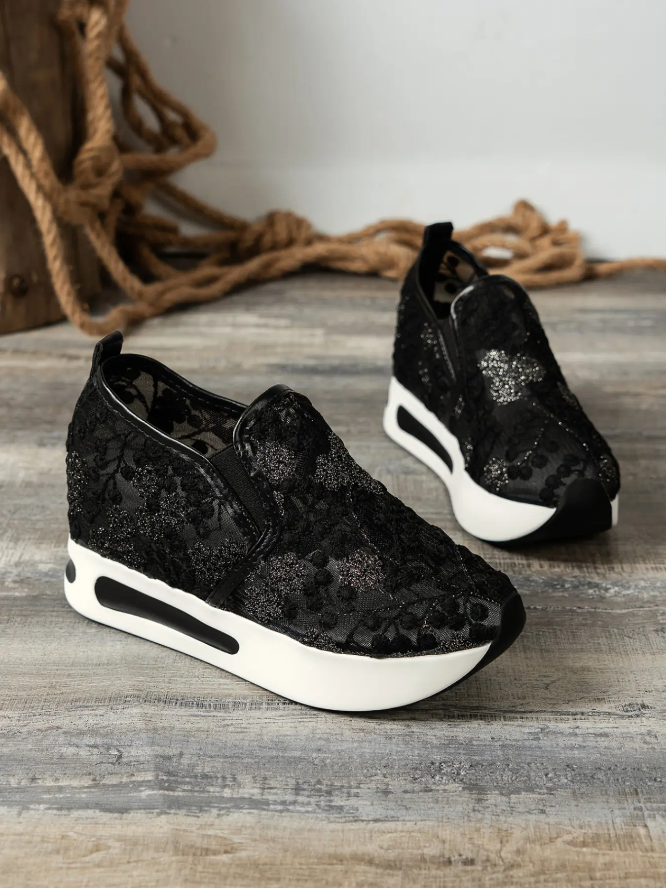 Women's Mesh Floral Embroidery Heeled Sneakers, Breathable Slip-On Thick Soled Shoes, Casual Daily Wear, Hollow Out Design