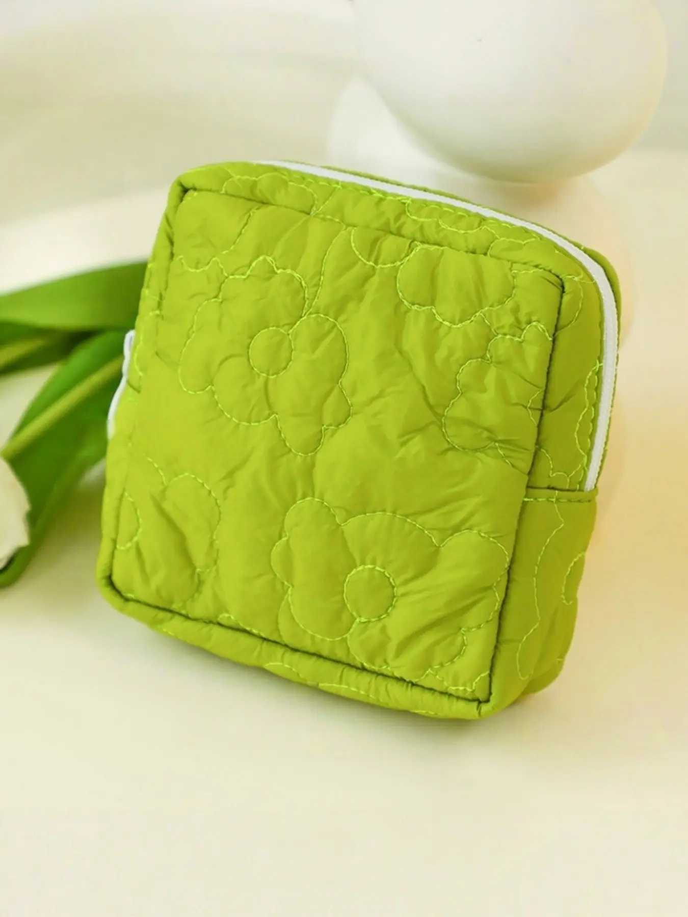 Cute Girl Heart Makeup Bag Candy Color Sanitary Towel Pouch Cotton Storage Bag Menstrual Pad Case Zero Wallet Makeup Organizer Pouch Cosmetic Bag Handheld Cosmetic Pouch Cosmetic Travel Bags Portable Cosmetic Pouch