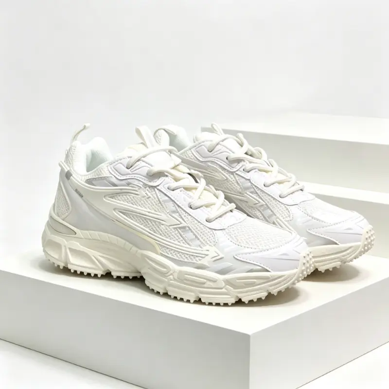 Retro All-White Iridescent Chunky Trail Sneakers Lightweight Breathable Mesh Material Embossed Arrow Decoration Impact Cushion Hollow Midsole Durable Spiked Serrated Outsole Adjustable Lace Up Vintage Athletic Footwear for Leisure Travel Da