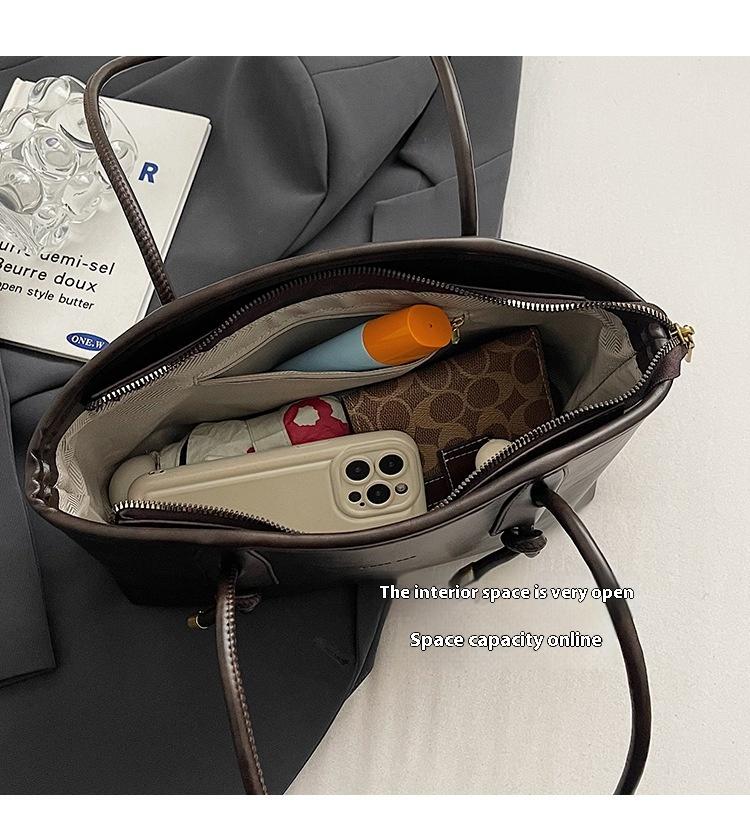 25 fall&winter Women's Elegant Solid Color Shoulder Bag, Fashionable Large Capacity Crossbody Bag for Daily Used, Casual Trendy Versatile High-quality Daily Commuting Bag