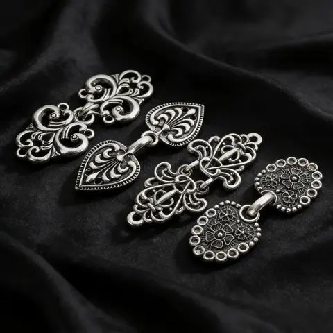 Women's Elegant 4-Pack Zinc Alloy Antique Vintage Sweater Clips - Pearl-Style Detail Retro Brooches, Cinches Dress for Shape, Retro Styling Gives Outfits Character, Sweet Vintage Gift Idea for Indoor Recreation