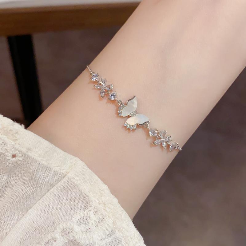 Women's Unique and Elegant Micro-Set Zircon Shell Butterfly Bracelet with Niche Luxury Fashion and Sophistication