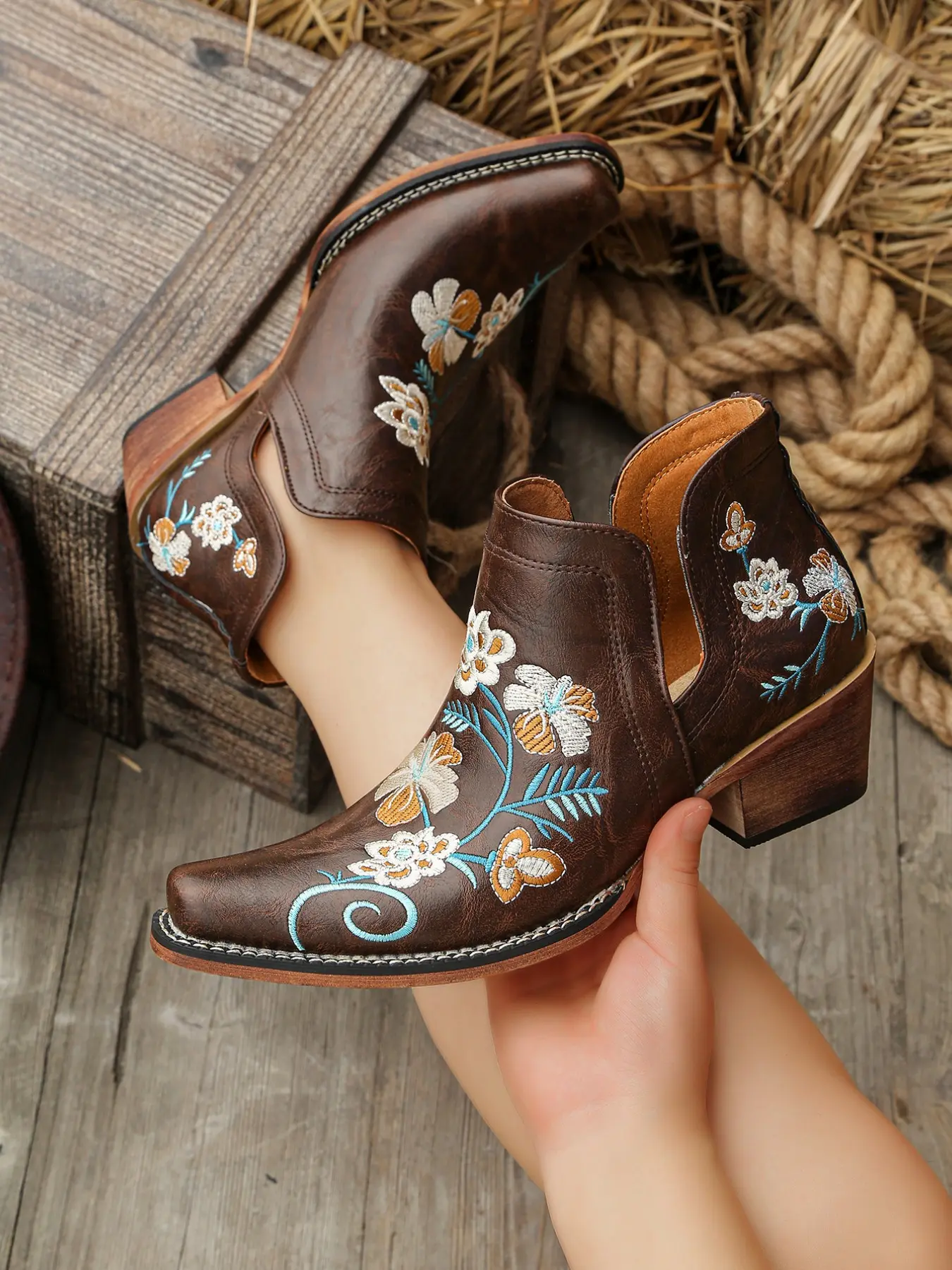 Women's Retro Short Boots, Floral Embroidery Heeled Boots, Fashion Slip-On Pointed Toe Boots, Handmade Low Heel Anklet Boots