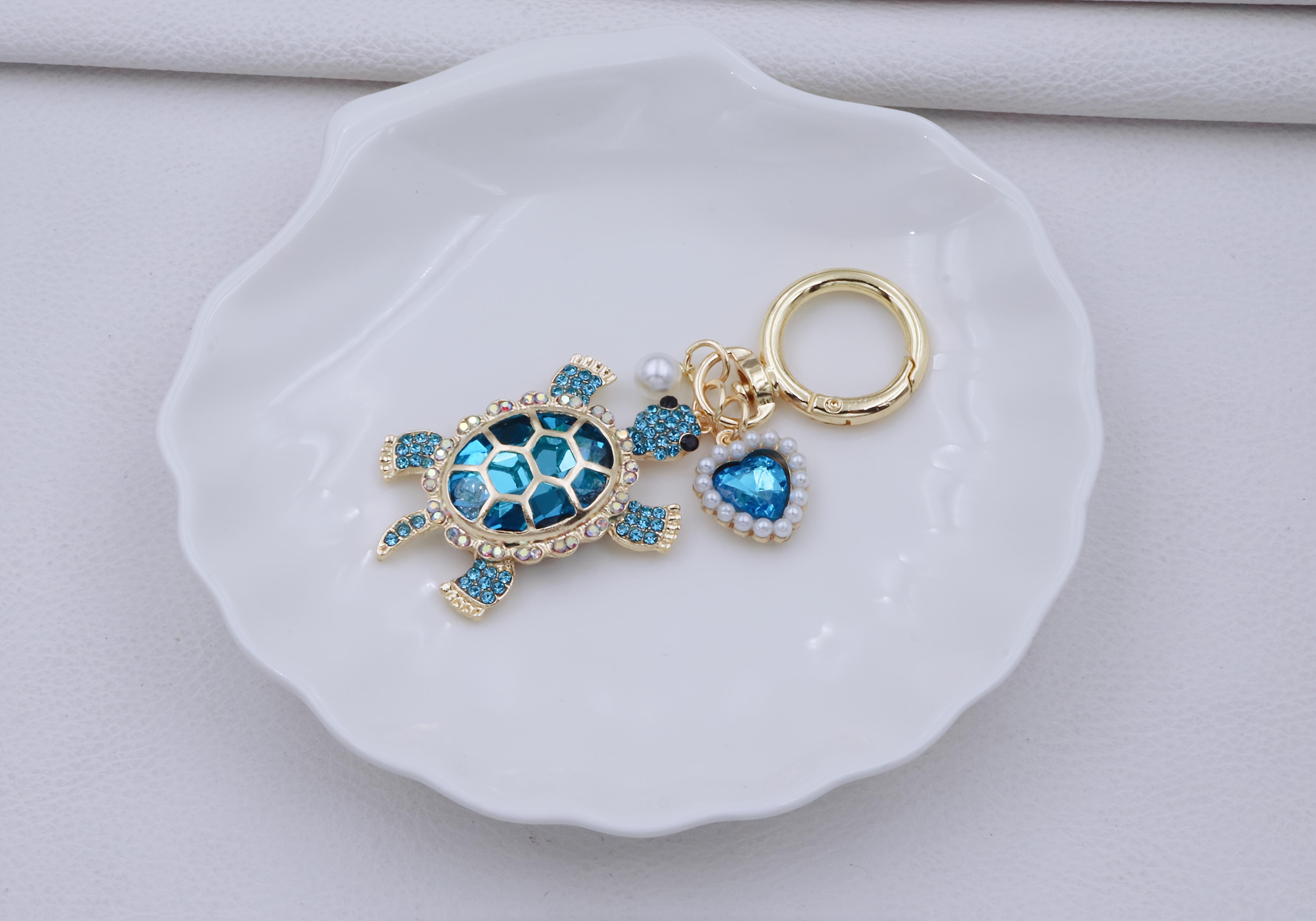 Ocean Style Turtle Keychain with Pearl Heart Charm, Aesthetic Marine Animal Bag Charm, Cute Unisex Key Ring for Bags & Keys, Trendy Friendship Gift for Daily Use