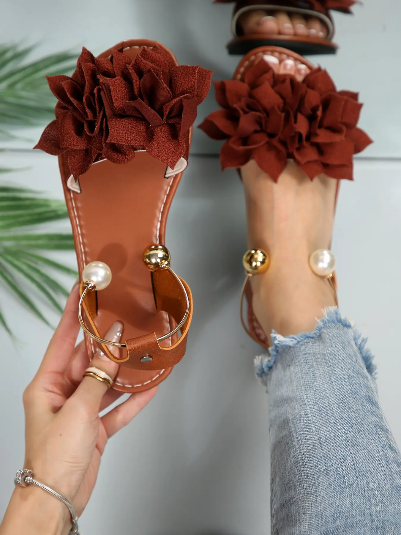 Fashion Pearl Chain 3D Flower Flat Women's Sandals, Elegant Open-Toe Shoes, Bohemian Summer Footwear, Comfortable and Trendy