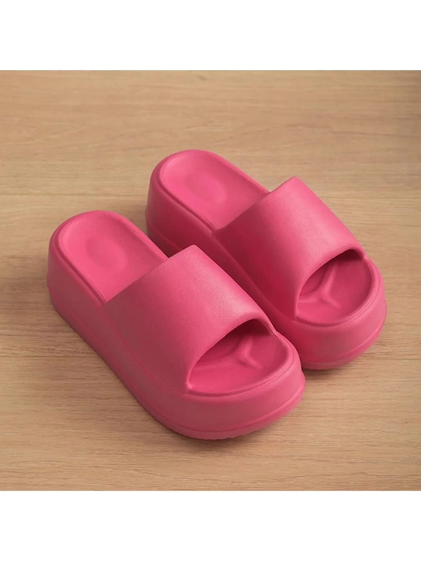 Women's stepping-on-poop feeling slippers, high-end look, new summer fashion, height-increasing thong slides, trendy platform slippers