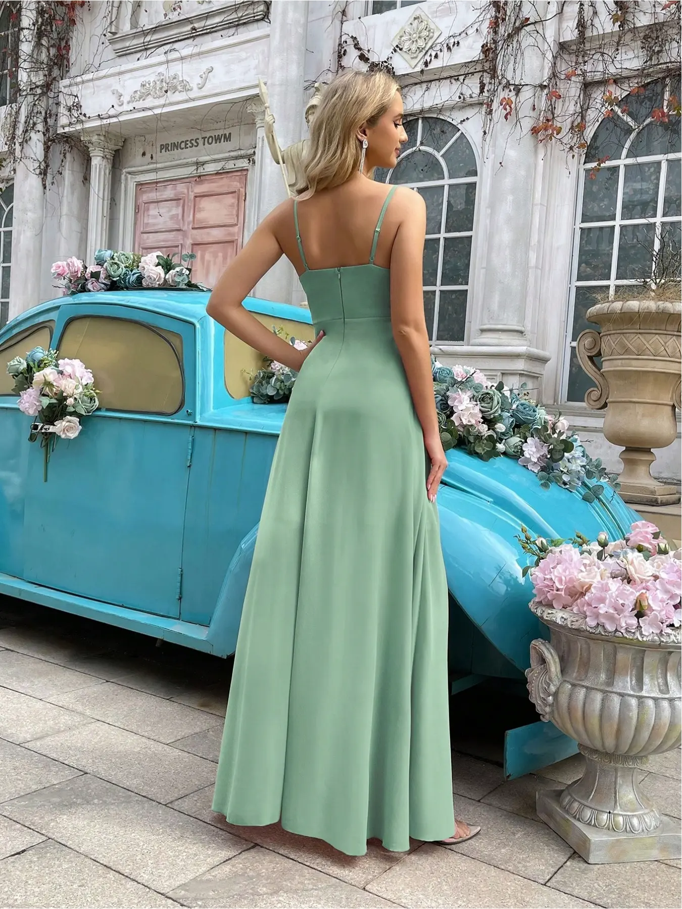 Elegant Simple Women Wedding Formal Dress Summer Bridesmaid Gown For Weddings, Guest, Dinner, Formal Events, Engagement Party, Lawn Wedding Solid Color Cowl Neck Asymmetric Hem Spaghetti Strap Halter Bridesmaid Long Dresses