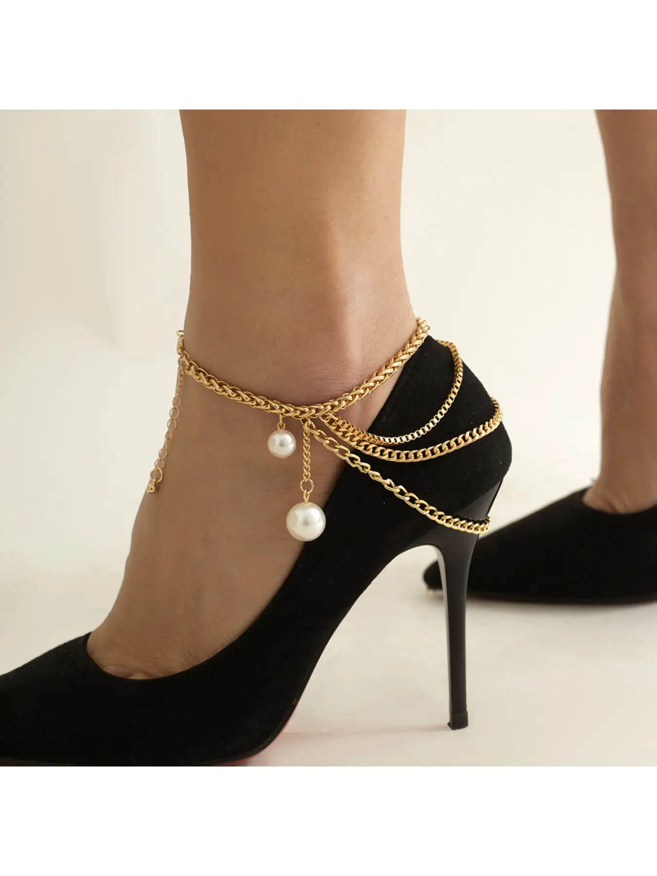 Layered Gold Curb Chain Pearl Anklet for Women, Dangling Pearl Drop Multi Layer Ankle Bracelet, Elegant Vintage Statement Foot Jewelry for Party Evening Date High Heel Wear