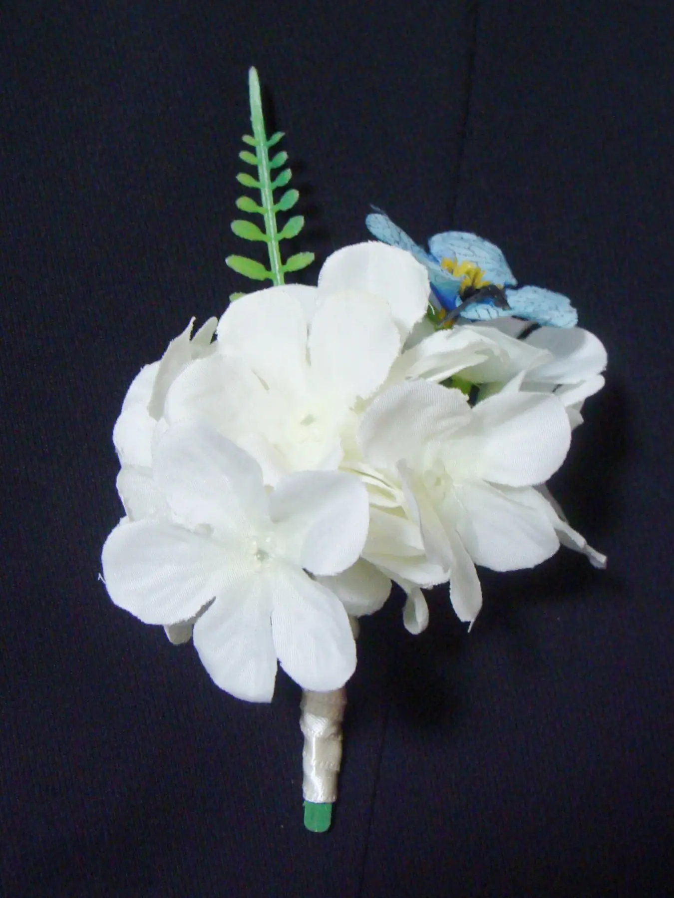 Hydrangea Artificial Flower, Wedding Boutonniere, Handmade with Leaves, Elegant Party Accessory, Bridal Gift, Real Looking Artificial Flowers
