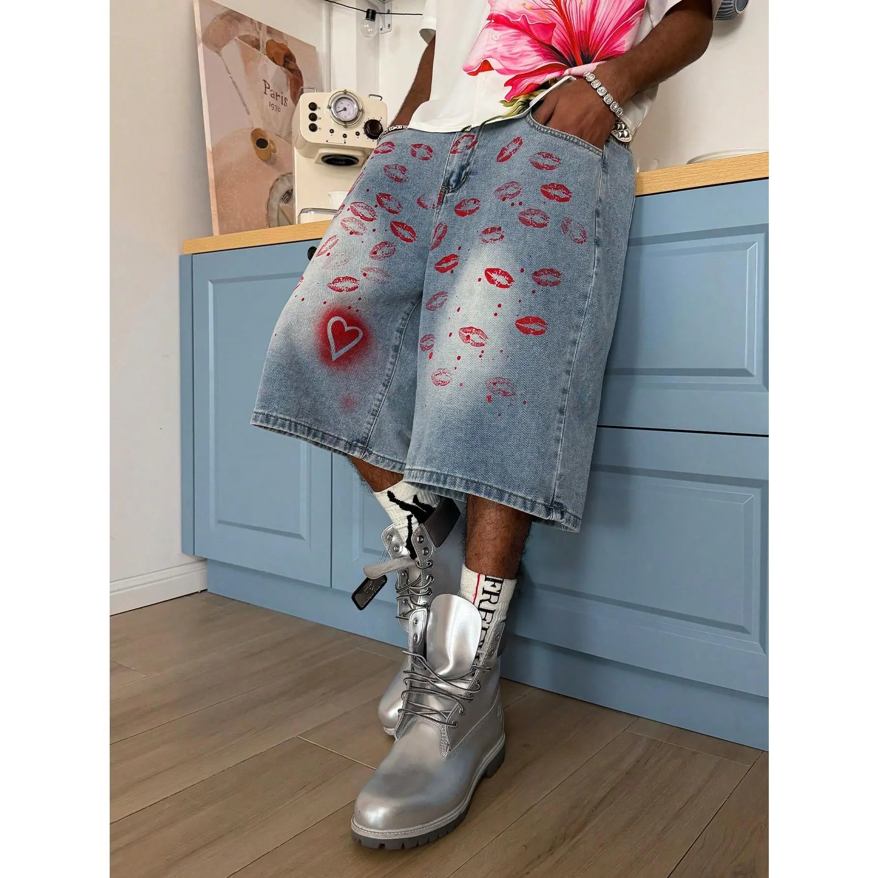 Men Fashionable Casual Loose Fit Wide Leg Denim Shorts With Red Lip & Heart Graphic, Versatile Summer Streetwear Baggy Y2k