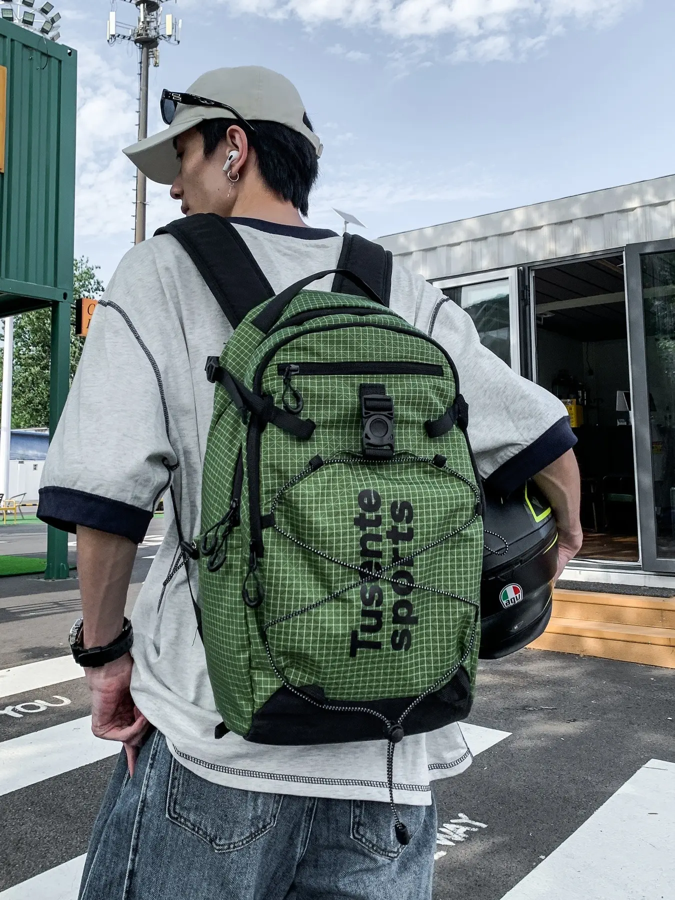 Unisex Large Capacity Outdoor Backpack, Casual Travel Backpack, Travel Sports Bookbag, Commuter Leisure Multi-Pocket Lightweight Student Bag