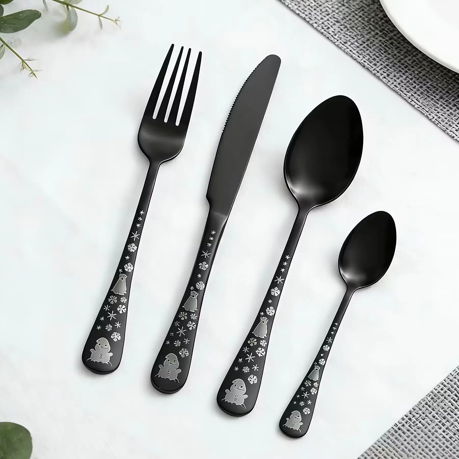16pcs Stainless Steel Christmas Cutlery Set, Creative Cartoon Design, Dishwasher Safe, Mirror Finish, Includes Forks, Knives, Spoons