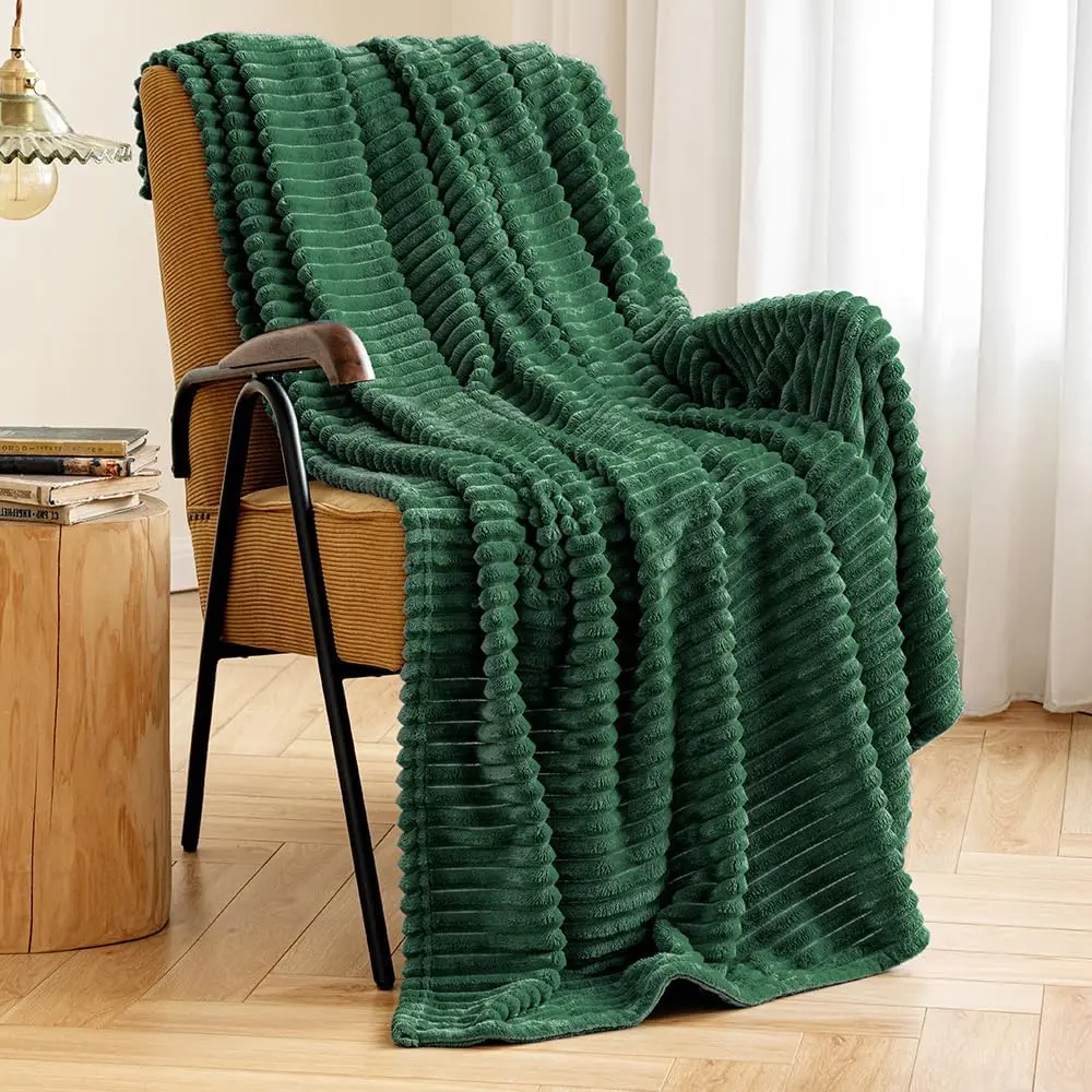 Fleece Throw Blanket for Couch 300GSM Soft Lightweight Plush Striped Throws, Dark Green Warm Cozy Breathable Ribbed Blanket for Bed/Sofa, Twin Size 60"x80"