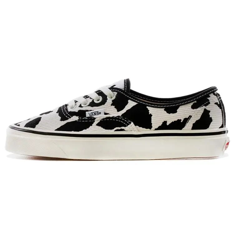 Vans Authentic 44 DX Canvas Low-Top Comfortable Unisex Skate Shoes in Black and White Verifiable, with credentials and supporting global authentication