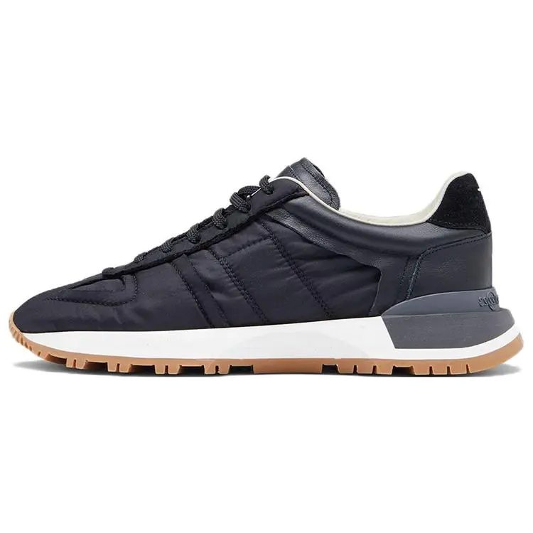 Women's Maison Margiela Retro Sport Low-Top Casual Sneakers - Black Everyday, Lightweight Casual Flat, House White Official Shoes with Maison Mihara Verifiable Credentials & Global Authentication Support, Everyday Sneaker, Casual Flat Sneakers