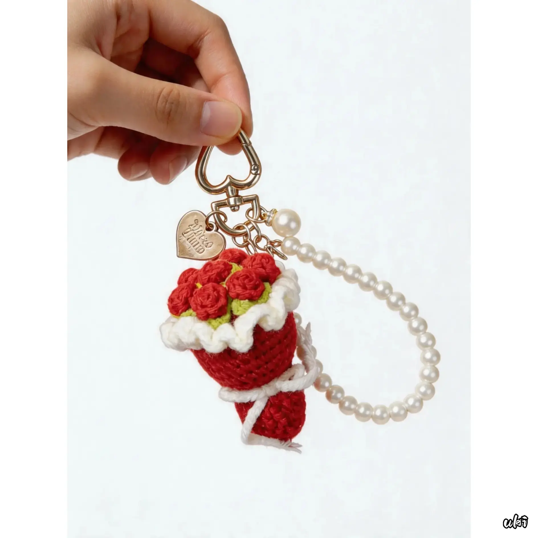 Rose Crochet Keychain, Handmade Bohemian Bouquet Pendant, Decorative Bag Charm for Women, Gift for Mother's Day & Valentine's Day