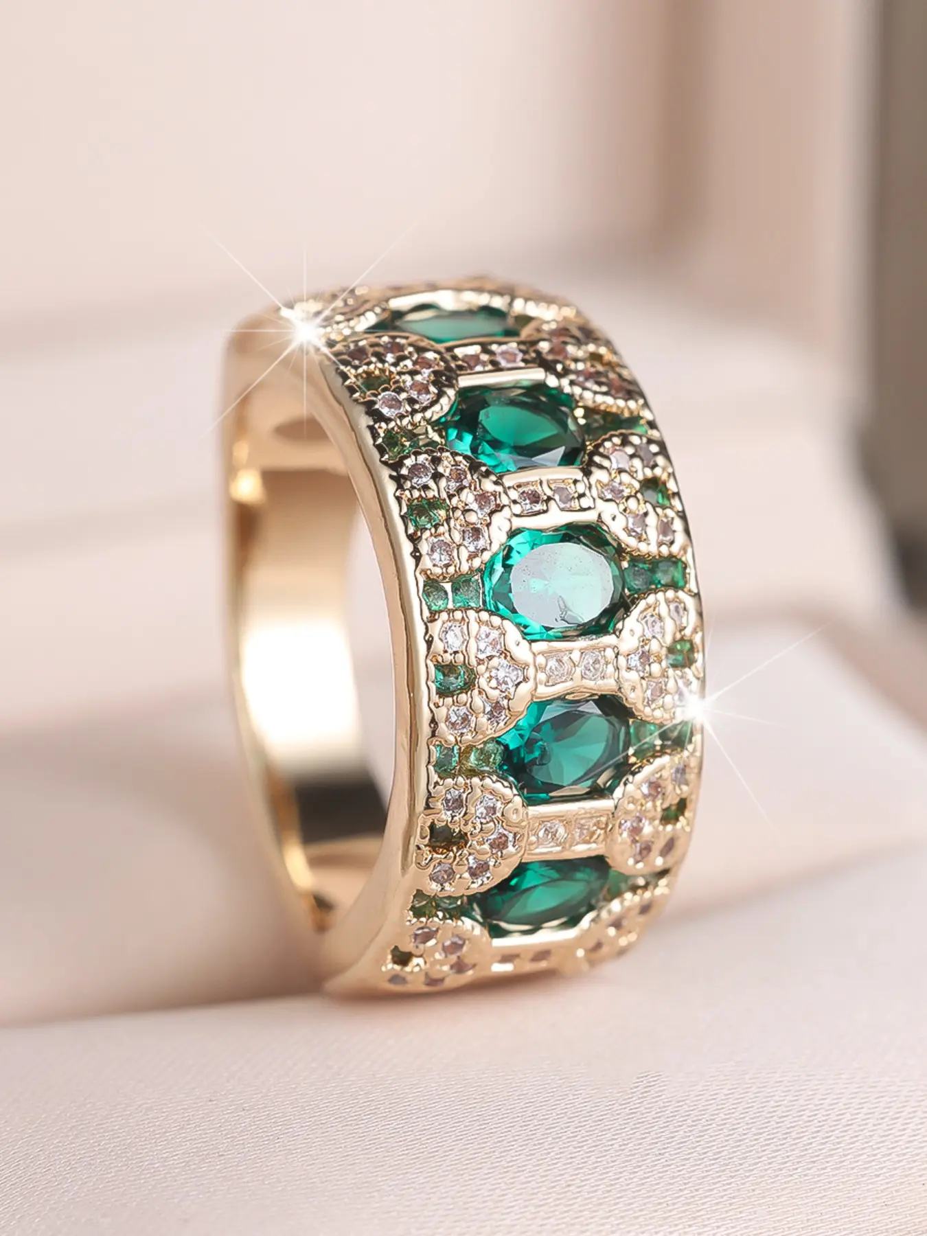 Elegant Infinity Band Rings Green Synthetic Zirconia Inlay Stackable Finger Rings for Women & Man Delicate Jewelry Perfect for Engagement Weddings Party, Daily Wear Anniversary Gift