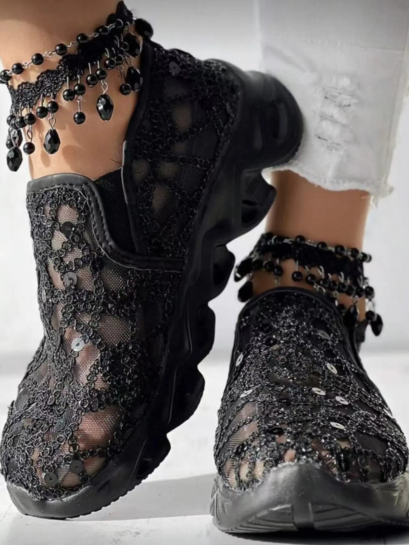 2026 Fall New Thick Sole Mesh Breathable Metal Sequin Slip-On Sneakers, Versatile Fashion Elastic Strap Shoes, Comfortable and Stylish