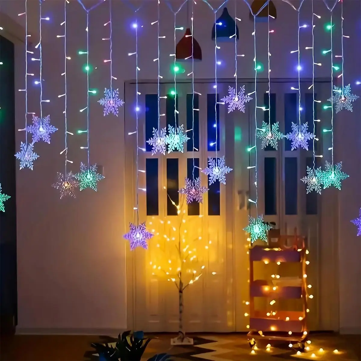 Christmas Snowflake Curtain Light 8 Modes Remote Control 96 LED Fairy String Lights for Christmas Indoor Party Holiday Decoration