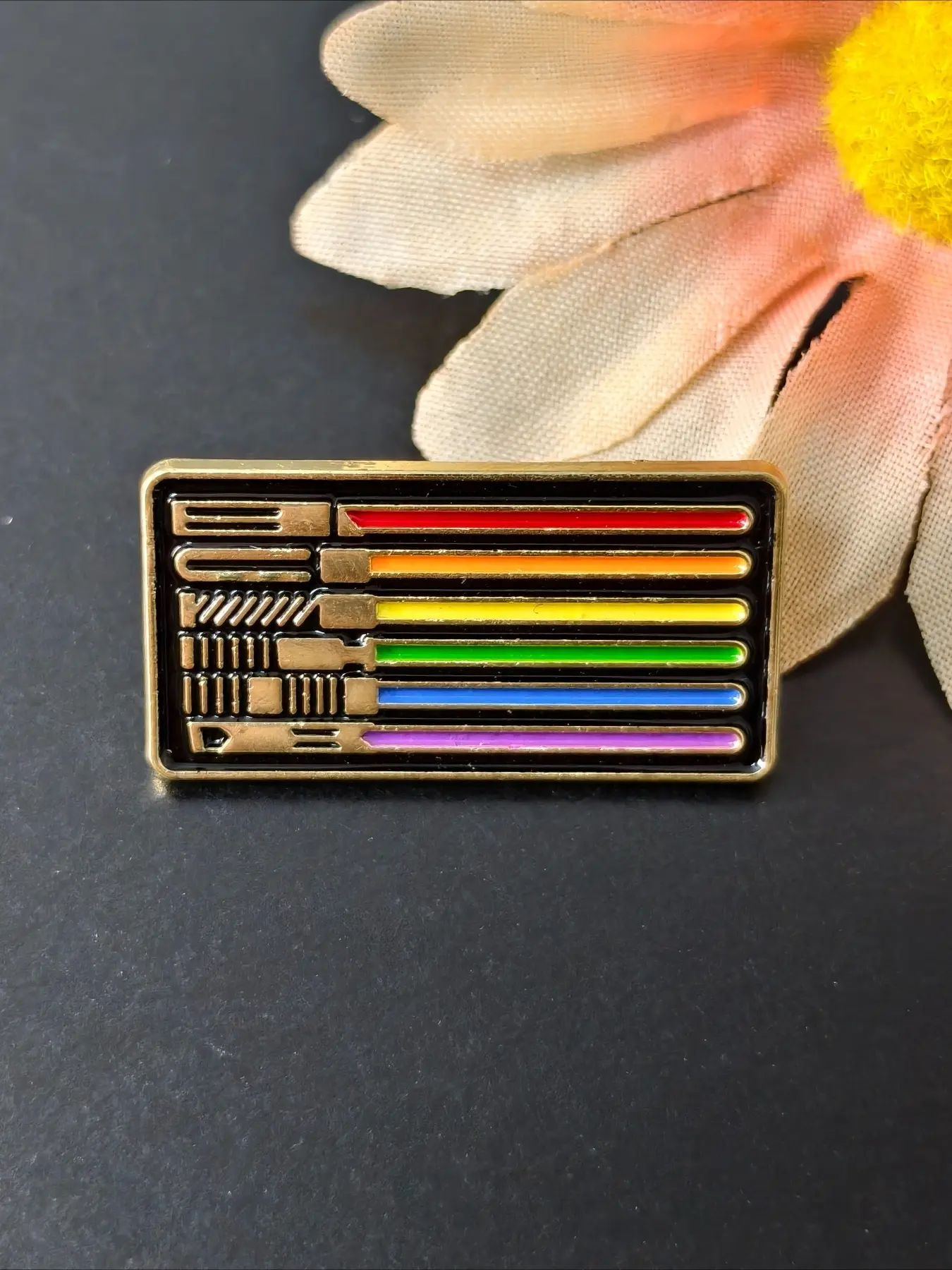 Rainbow Pride Nail Polish Strip Enamel Pin, LGBTQ Gay Pride Rainbow Flag Lapel Badge,Aesthetic Beauty Cosmetic Brooch for Clothes Bags, Pride & Makeup Lover Accessory Gift