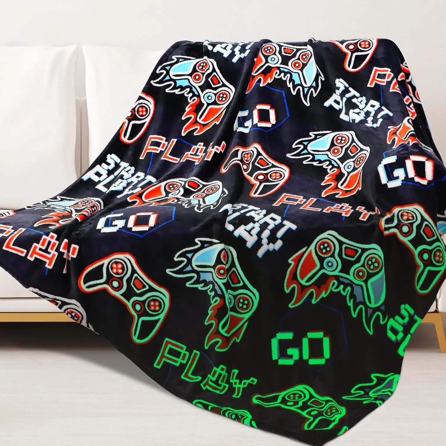 Controller Gifts for Boys Glow in The Dark Blanket  Gaming Controller Throw Blanket Toys for Ages 5-7  Decor Blankets for  Bedroom Luminous Blanket 40 "x 50"