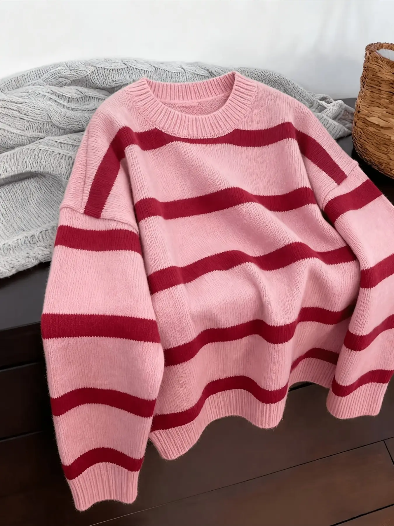 New Loose Fit Elegant Outdoor Women's Round Neck Long Sleeve Striped Knit Sweater, Soft Polar Fleece, Spring & Fall, Casual Daily Wear