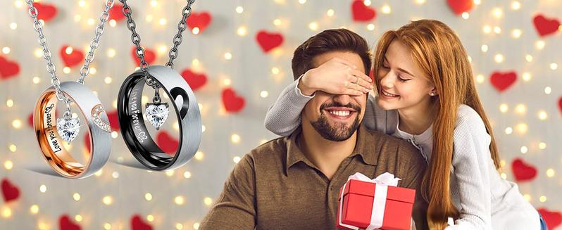 Couple Projection Necklaces 100 Languages I Love You Pendant Set Matching Promise Rings with Love You Forever Inner Engraving Stainless Steel Hypoallergenic Gift for Him and Her