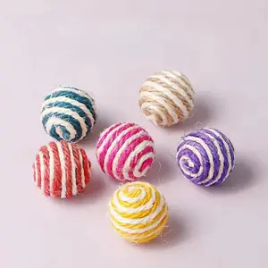 3pcs/5pcs Cats Sounding Ball Interactive Handmade Sisal Cat Scratching Ball Make Sounds Cat Toy Home Kitten Ball Toys