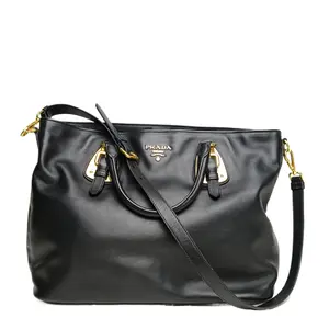 Pre-owned PRADA Black Crossbody P226258436
