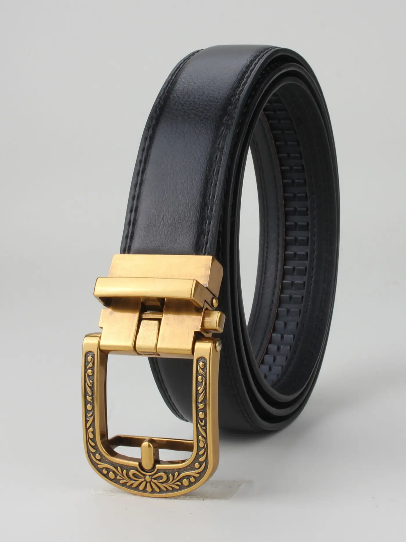 Vintage Horsebit Buckle Belt, 3.1cm Wide Smooth Leather, Unisex Business Casual Waistband, Stylish Accessory for Men and Women