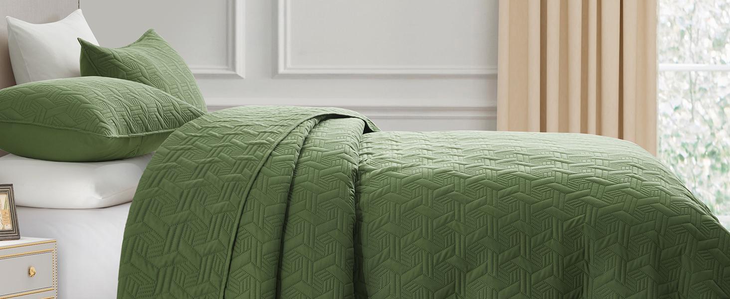 Pink King Size Bedding Set with Pillow Shams, Summer Lightweight Bedspread Coverlet, Soft Quilted Blanket Thin Comforter for All