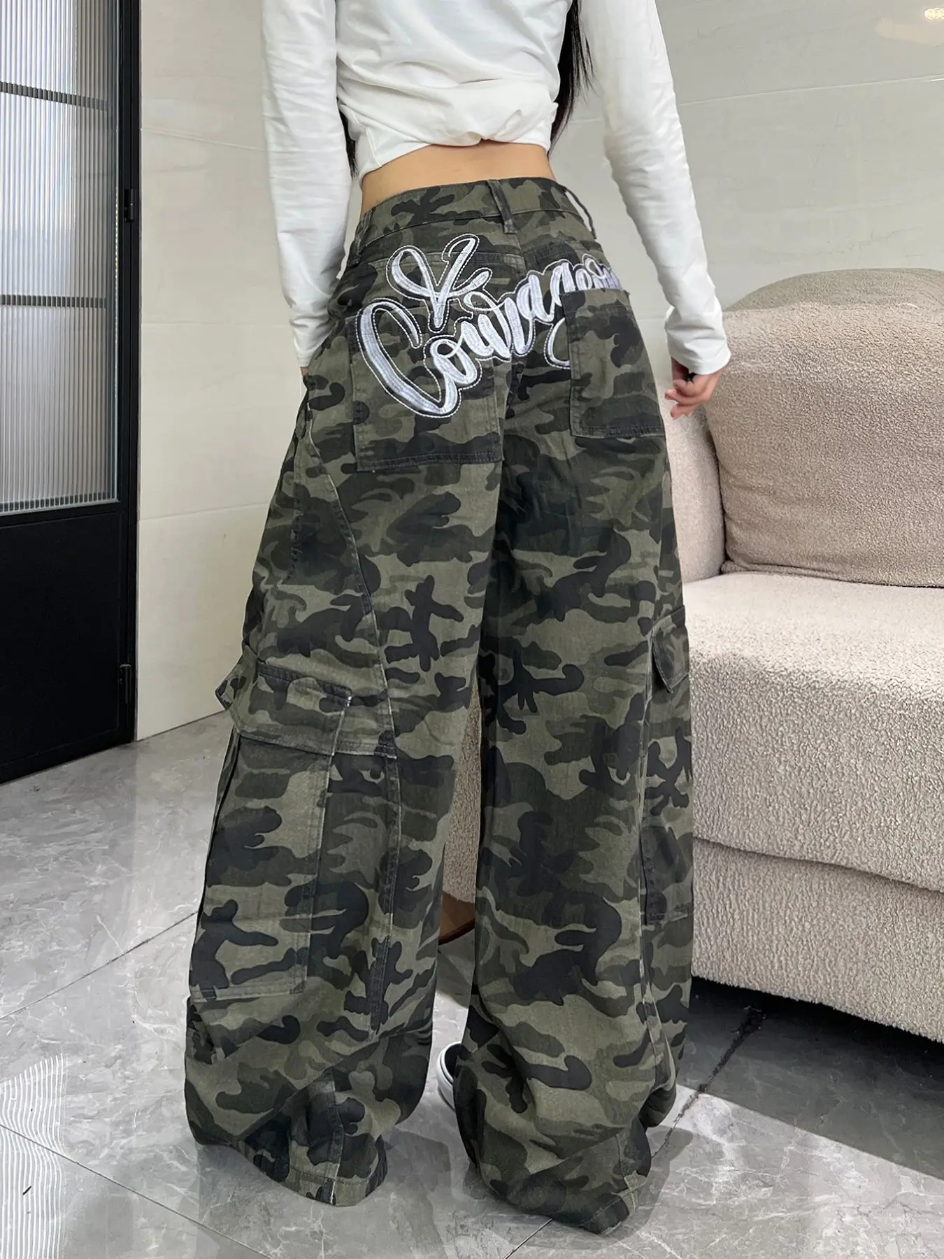 Women's Camo Letter Embroidery Multi-Pocket Work Pants, High Waist Bell Bottom Jeans, Fashionable All-Season Cargo Pants